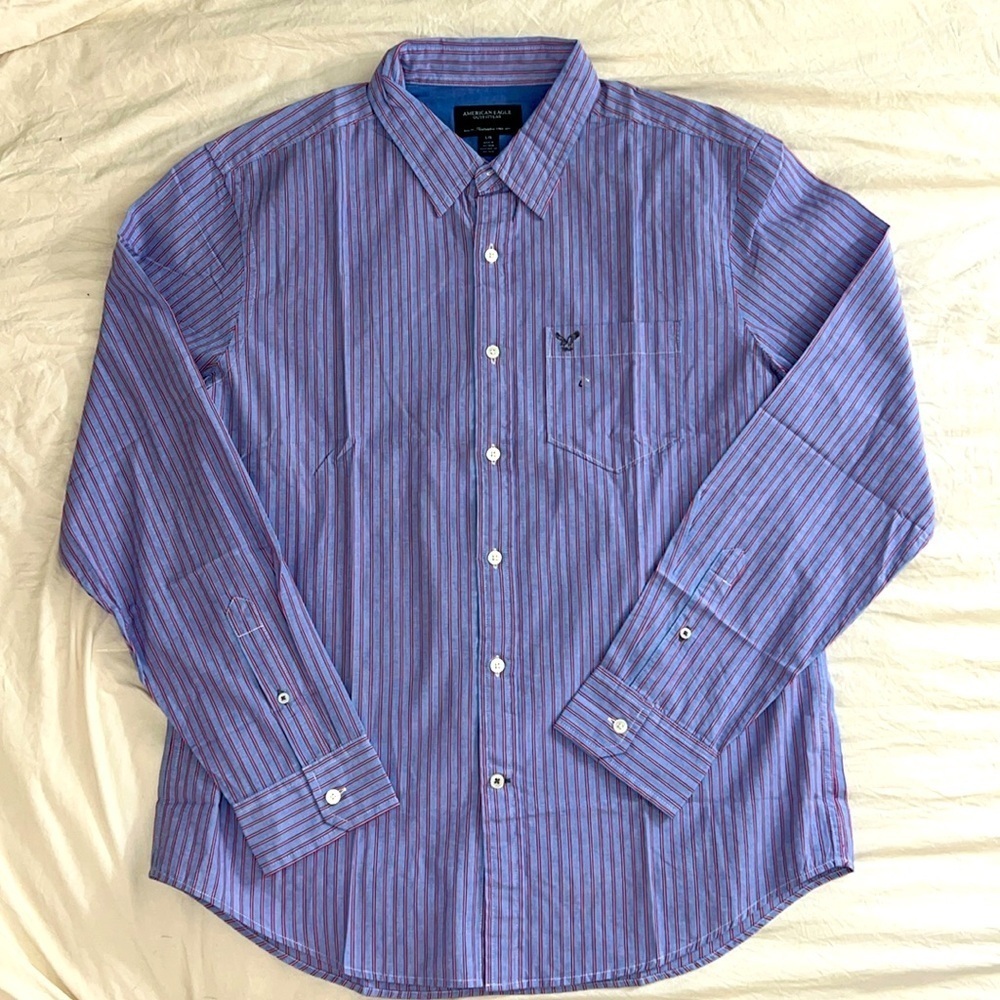 NWT American Eagle Blue & Pink striped Button up Athletic Fit Long Sleeve Shirt